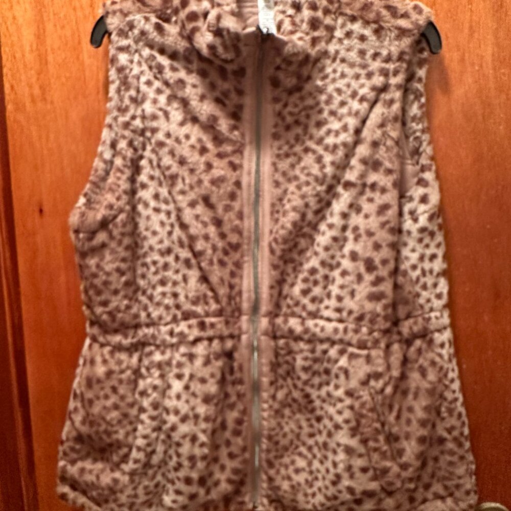 Leopard Print fur reversible vest and cinched waist with pockets size XL